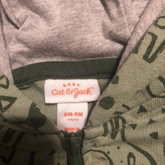 Zip up hoodie size 6-9 months. - Picture 3 of 4